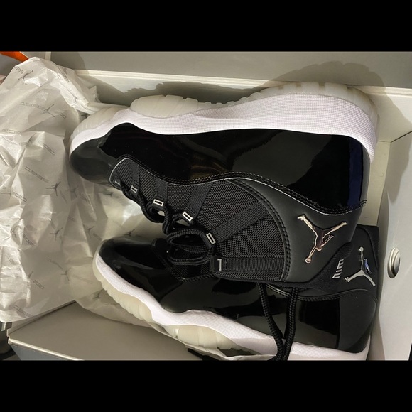 Jordan Other - Jubilee Jordan 11’s Size 11